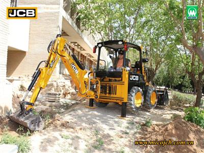 Xe xúc đào liên hợp JCB